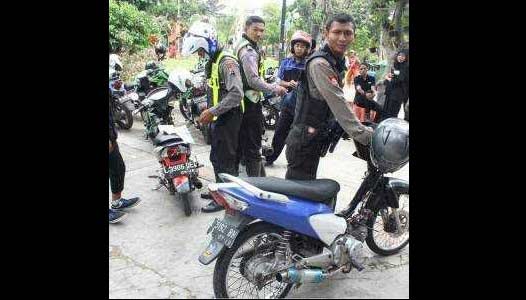 Sejumlah kendaraan yang ditindak oleh petugas. foto: ist