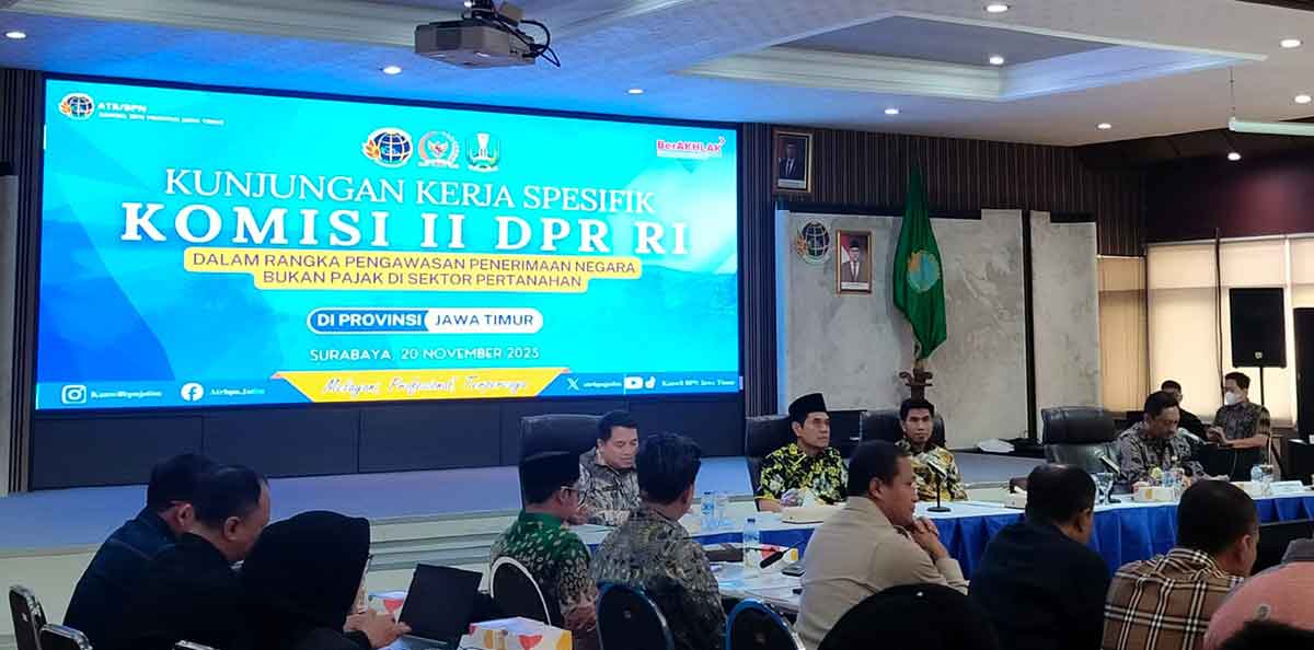 Jajaran Kantah Kota Pasuruan saat menghadiri Kunjungan Kerja Spesifik Komisi II DPR RI.