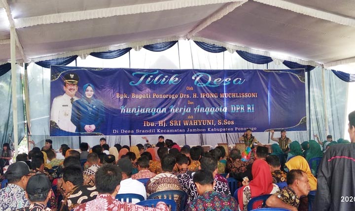 Serap Aspirasi Masyarakat Desa Srandil, Bupati Ipong Terima 3 Usulan