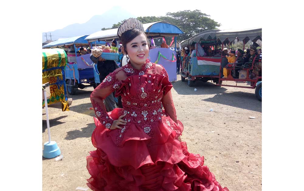 Salah satu peserta karnaval di Desa Bulusari, Kecamatan Gempol.