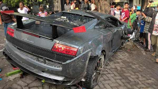 Lamborghini, si mewah yang bisa membawa maut. foto: repro vivanews