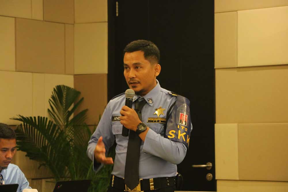 Ketua Tim The Last Detectives ITS, Andri Gunawan, saat mempresentasikan inovasi program myITS Lost & Found di ajang TKMPN 2024. Foto: Ist.