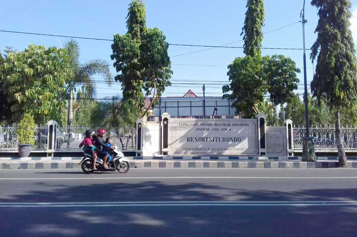 Mapolres Situbondo, tempat korban melapor.