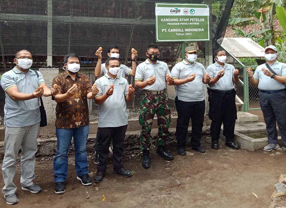 PT Cargill Indonesia Dorong Ekonomi Masyarakat Lewat Pendidikan Ternak Ayam di Pasuruan