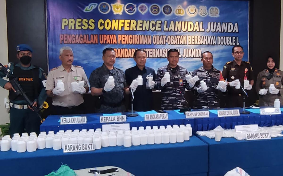 Satgaspam Bandara Juanda Gagalkan Penyelundupan 153 Ribu Pil Koplo