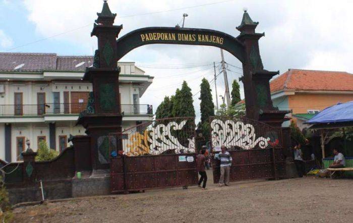 Padepokan Dimas Kanjeng Taat Pribadi di Probolinggo. foto: suara.com
