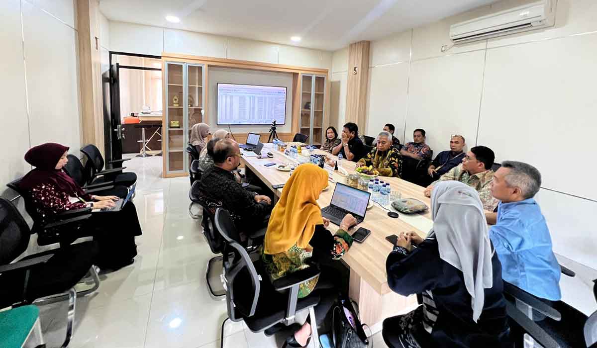 Jajaran Kantah Kabupaten Pasuruan saat menerima kunjungan dari Kementerian ATR/BPN.