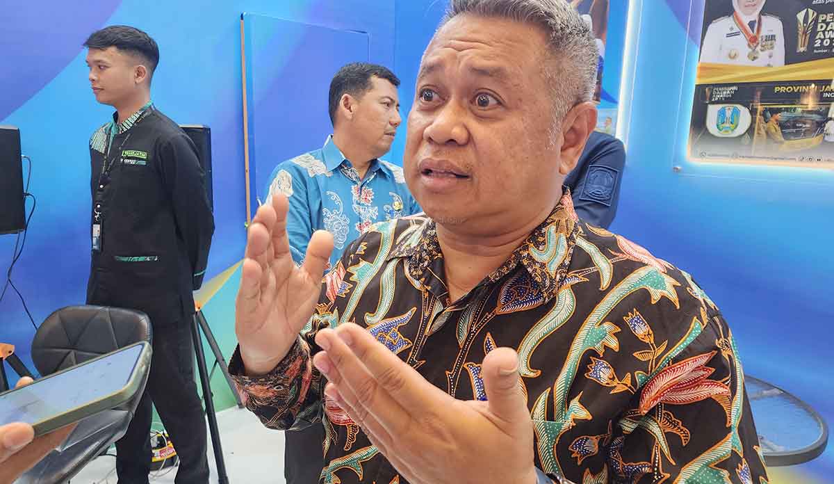 Kepala Dishub Jatim, Nyono, saat memberi keterangan ke awak media.