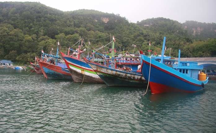 Dihantam Badai dan Ombak Besar Nelayan Andon Terpaksa tak 