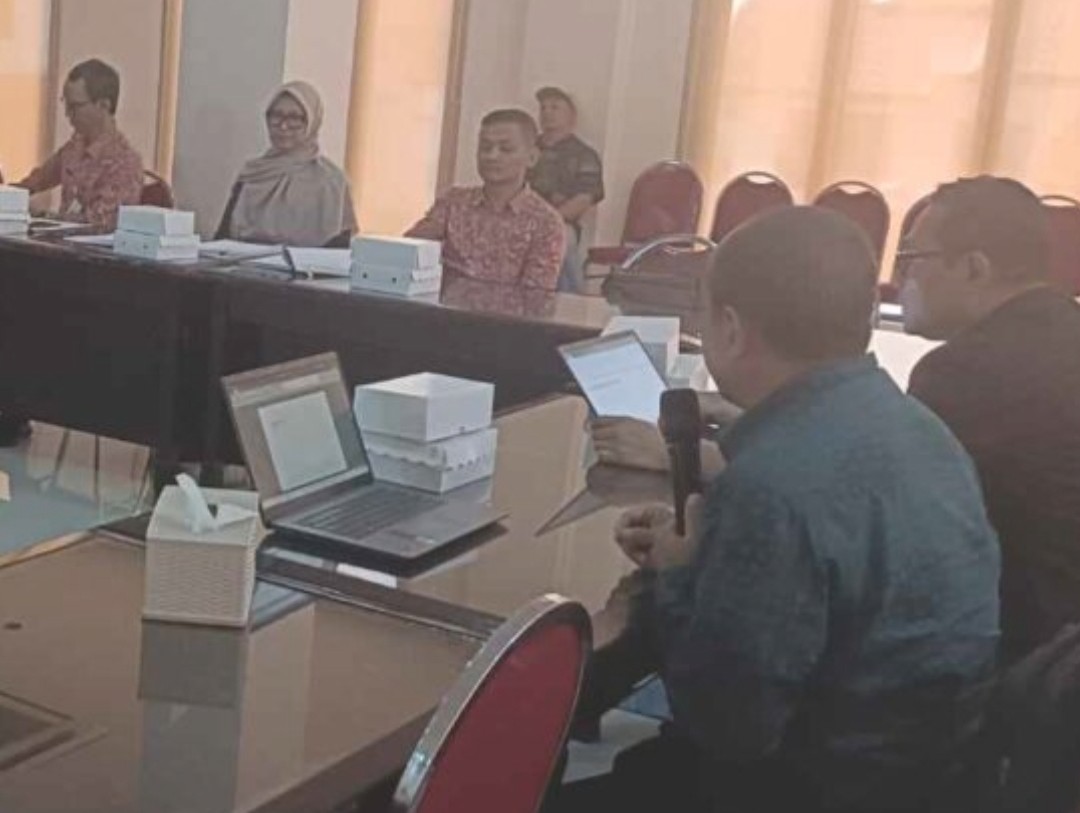 Komisi III DPRD Kabupaten Mojokerto saat menggelar hearing