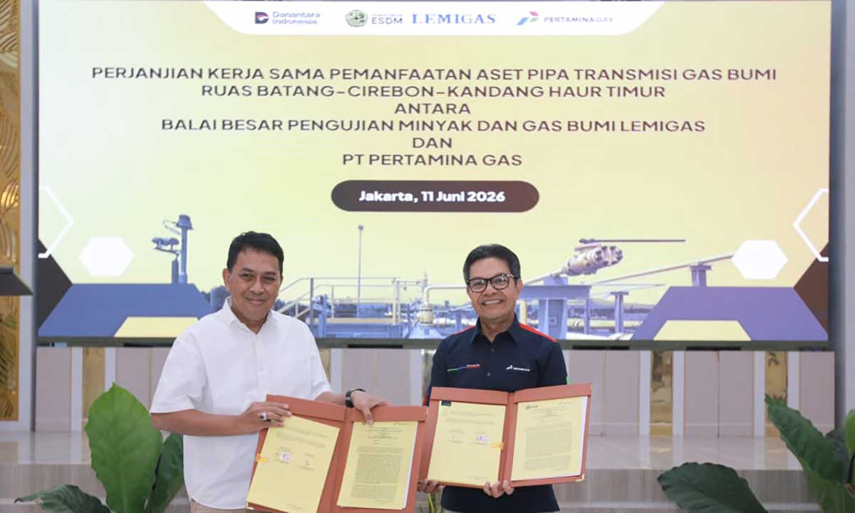 Penandatanganan perjanjian kerja sama terkait Pemanfaatan Pipa Transmisi Gas Bumi Ruas Batang-Cirebon-Kandang Haur Timur (Cisem II).