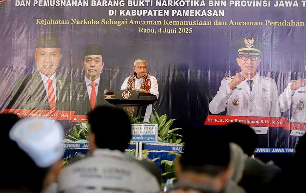 BNNP Musnahkan Hampir 7 Kg Sabu dan 10 Kg Lebih Ganja di Pamekasan