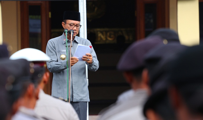 Bupati Kanang saat memberikan sambutan.
