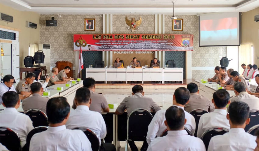 Latihan Pra Operasi (latpraops) Sikat Semeru 2019 Polresta Sidoarjo bertempat di Aula Bharadaksa Mapolresta setempat, Jumat (13/9).