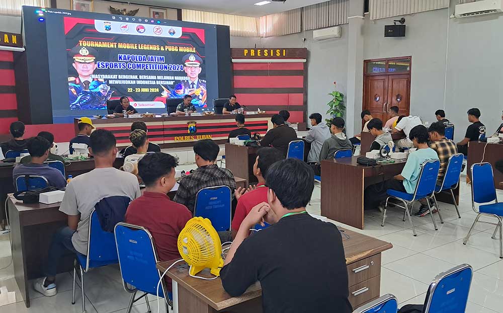 Pembukaan Turnamen Mobile Legend dan PUBG Mobile Di Mapolres Tuban. Foto: ACHMAD CHOIRUDIN/ BANGSAONLINE
