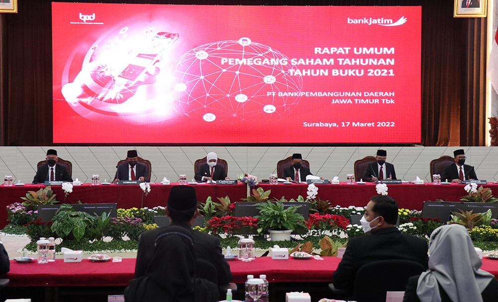 Konferensi Pers usai RUPS Bank Jatim Tahun Buku 2021.