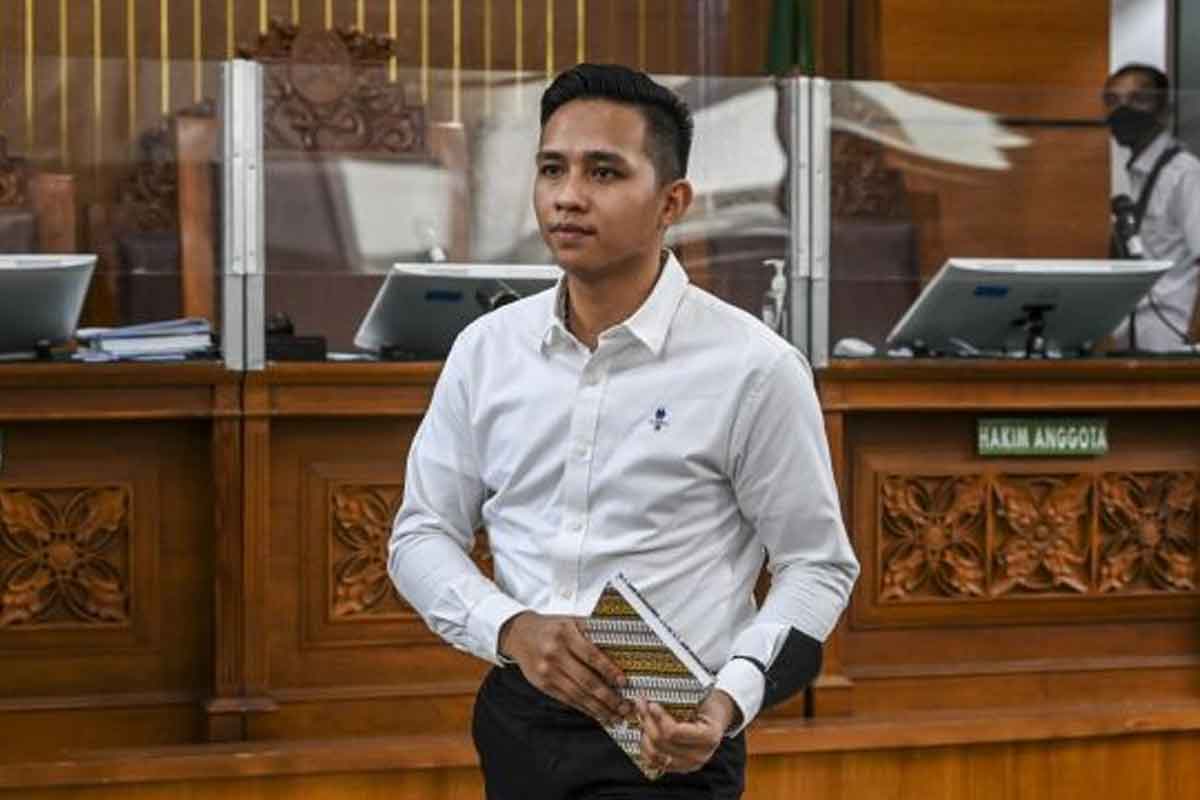 Bharada E saat dalam persidangan. Foto: Ist