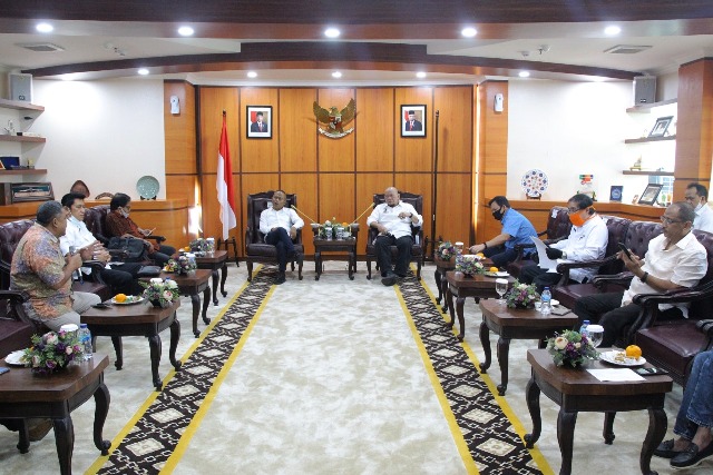 DPD RI menerima audiensi Pengurus Persatuan Wartawan Indonesia (PWI) di Ruang Ketua DPD RI (23/6). 