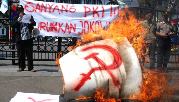Aksi penolakan munculnya kembali faham komunis marak terjadi di sejumlah daerah.
