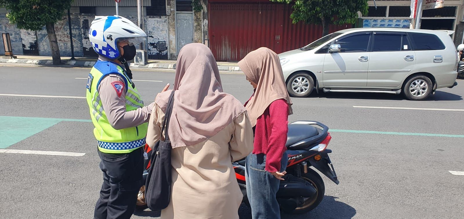 Operasi Zebra Semeru 2025 di Jember Didominasi Pelanggar Pemotor Tak Pakai Helm