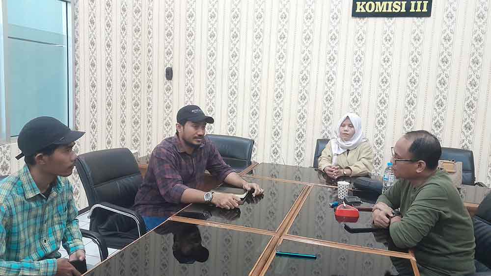 13 Hektar Terumbu Karang di Pasir Putih Rusak, Aktivis Lingkungan Lapor ke Komisi III DPRD Situbondo