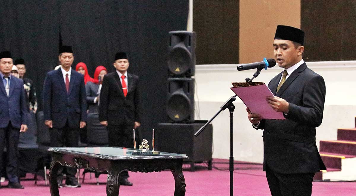 Wali Kota Pasuruan saat memberi sambutan dalam pelantikan 55 pejabat administrator dan pengawas.