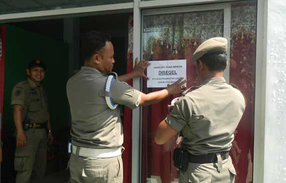 Situasi saat RK disegel terakhir kali pada bulan Juli 2015. foto: zainal abidin/BANGSAONLINE