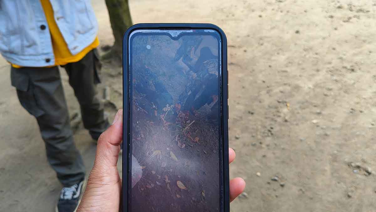 Penampakan mayat yang menggegerkan warga Desa Popoh, Kecamatan Selopuro, Kabupaten Blitar.