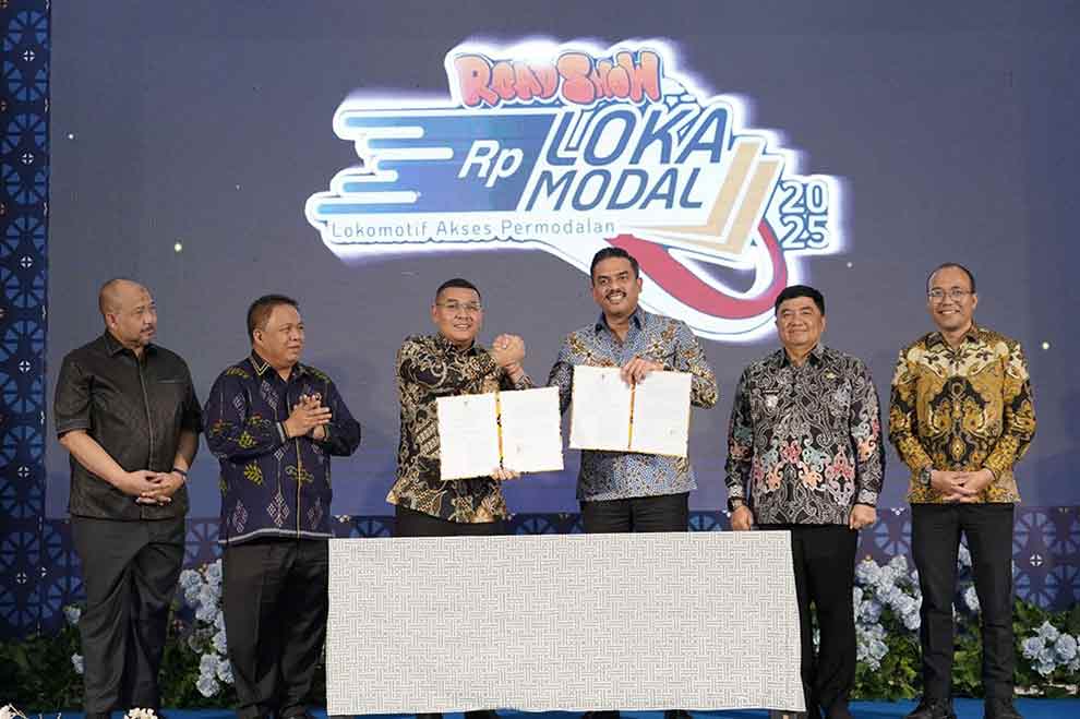Penandatanganan MoU antara Kementerian ATR/BPN dan Kementerian UMKM di Pendopo Kabupaten Garut. (Ist)