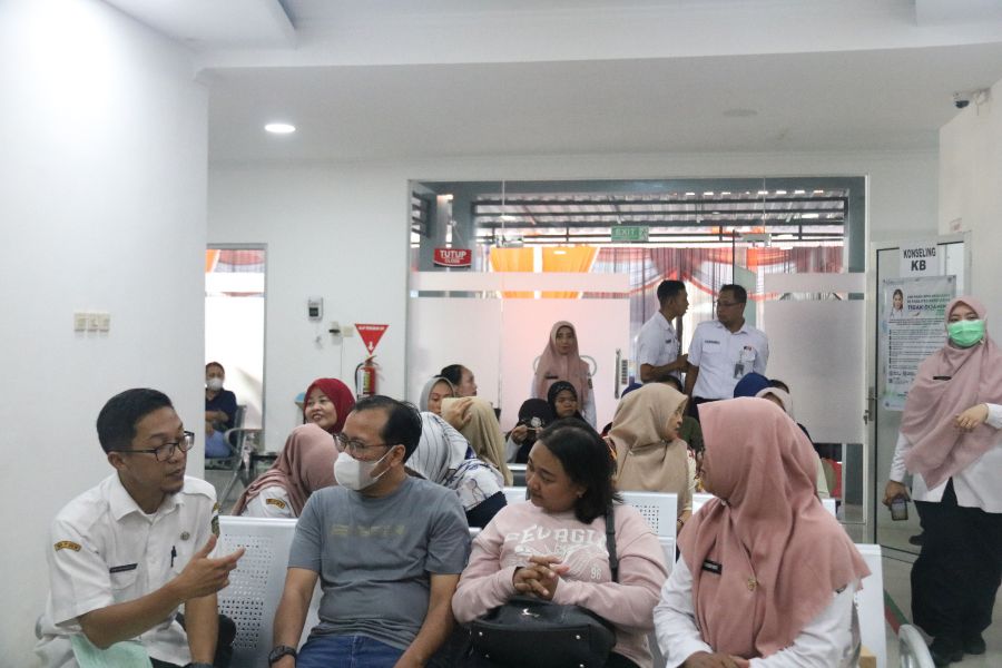 Para akseptor KB yang hadir