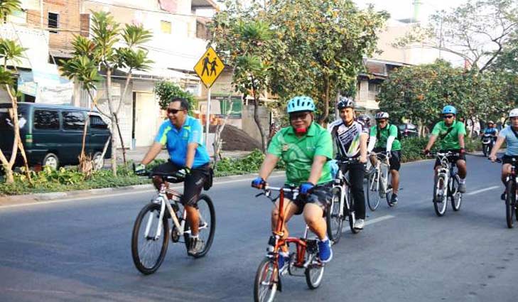 Kadiskual saat gowes bareng bersama keluarga Korps Suplai wilayah Surabaya.