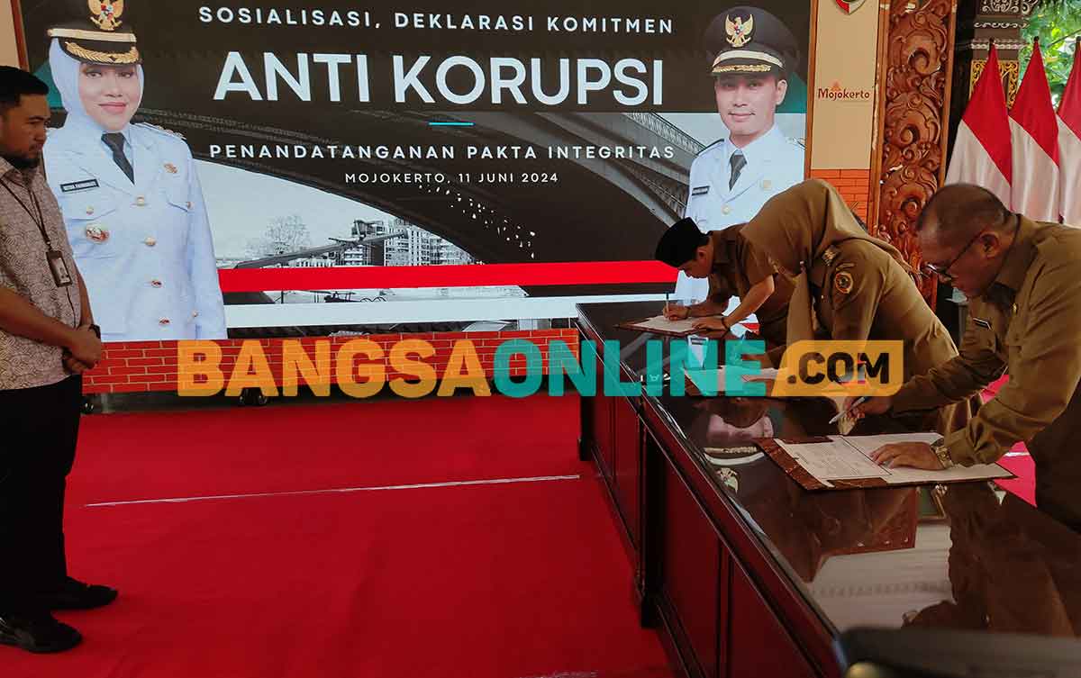 Dari Bupati hingga Lurah di Kabupaten Mojokerto Teken Pakta Integritas Antikorupsi