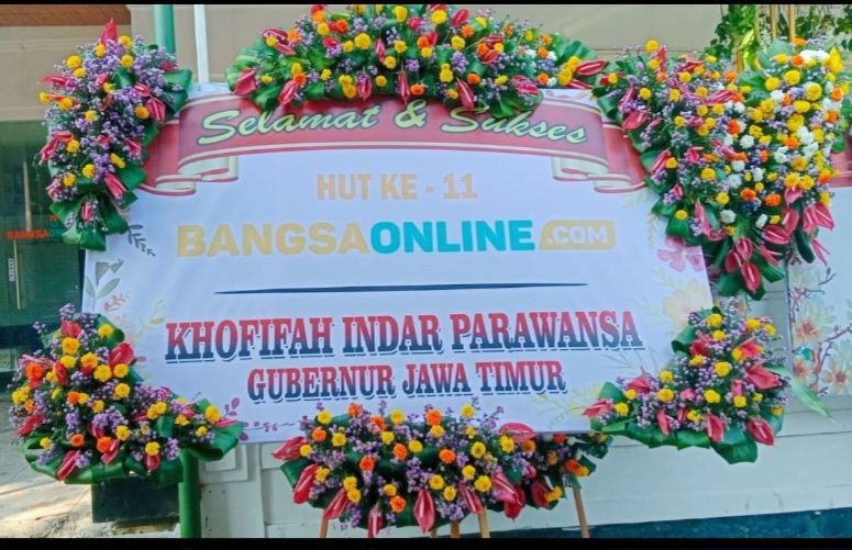 Karangan Bunga HUT ke-11 BANGSAONLINE, Mulai Gubernur, Kepala Badan Penyelenggara Haji hingga PWI