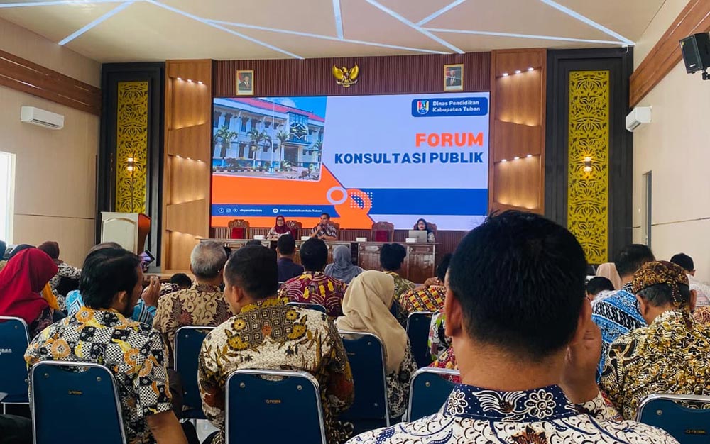 Plt Sekretaris Disdik Tuban, Siswo Suwarko, saat memberikan arahan di acara FKP.
