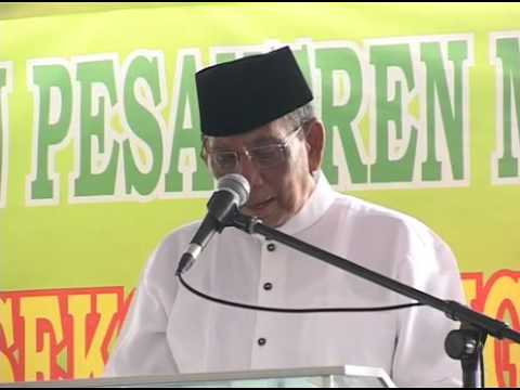 Dr KHA Hasyim Muzadi. Foto: dokumentasi pesantren al-Hikam