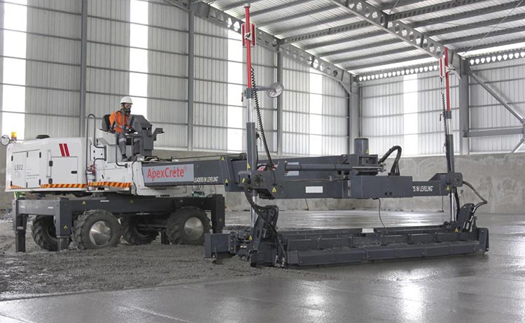 Pengerjaan konstruksi lantai (flooring) pabrik PT Hyundai Motor Manufacturing Indonesia (HMMI) seluas 7 hektare di Cikarang, Jawa Barat dengan menggunakan ApexCrete. (foto: ist)