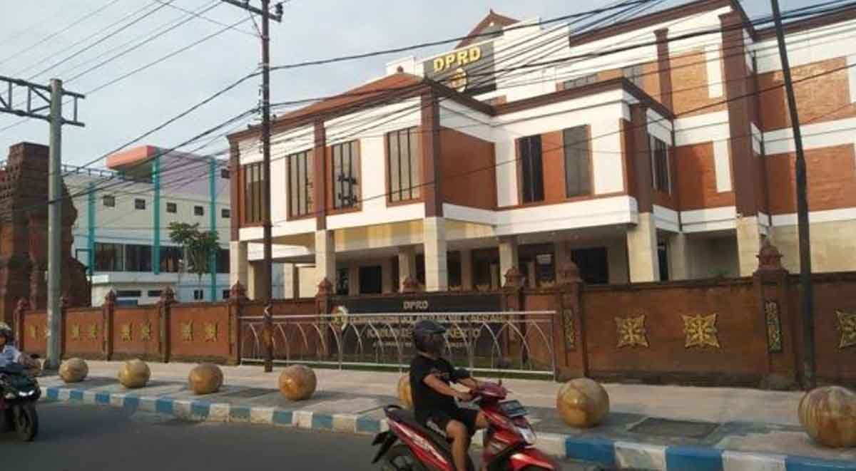 Gedung DPRD Kabupaten Mojokerto.