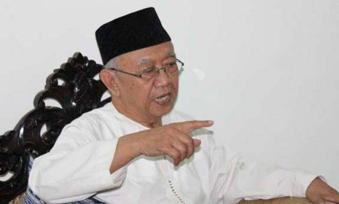 Dr. KH. Salahuddin Wahid (Gus Sholah).
