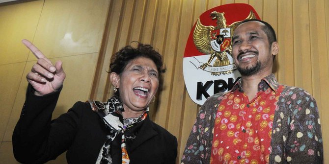 Menteri Susi dan Abraham Samad dalam suatu acara. Foto: merdeka.com