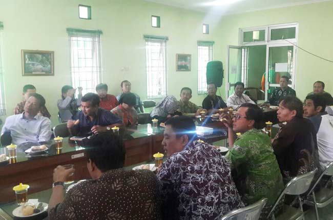 Banleg DPRD Gresik saat studi banding di Kota Magelang. foto: syuhud/ BANGSAONLINE