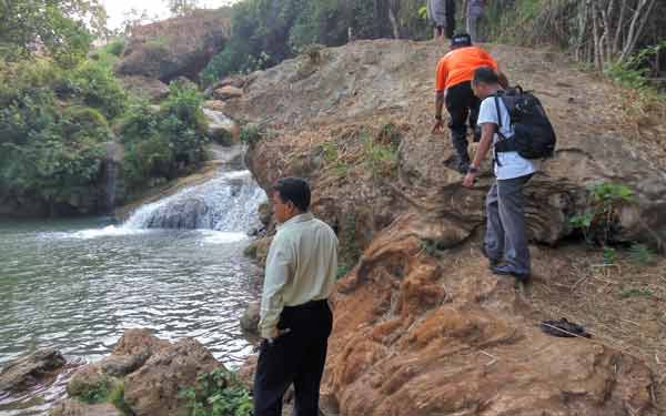  Wisata Air Terjun Banyu Langse, tempat Warnoto (22) tenggelam. foto: suwandi/BANGSAONLINE