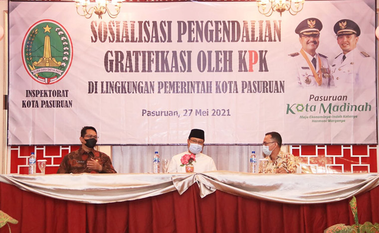 Wali Kota Pasuruan memberikan wawasan kepada seluruh jajaran Pemerintahan Kota Pasuruan dan ASN terkait Gratifikasi. foto: Ardianzah/ BANGSAONLINE.com