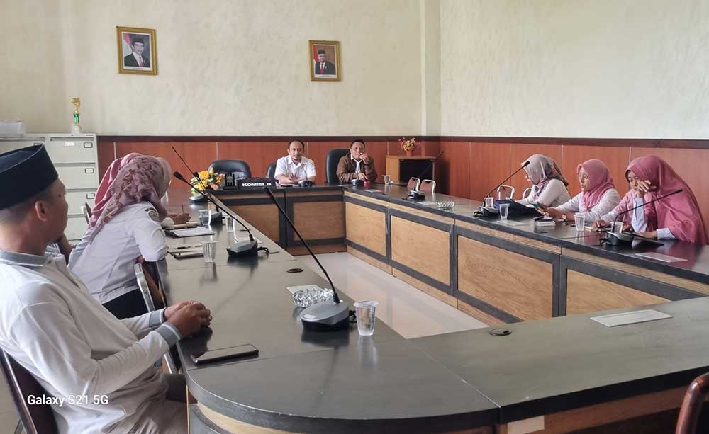 Rapat kerja Komisi D DPRD Bangkalan dengan tiga puskesmas.
