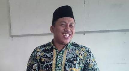 Ansori, Ketua Yayasan Muslih Ikhsan selaku pengelola Kampus UT Tuban. foto: suwandi/ BANGSAONLINE