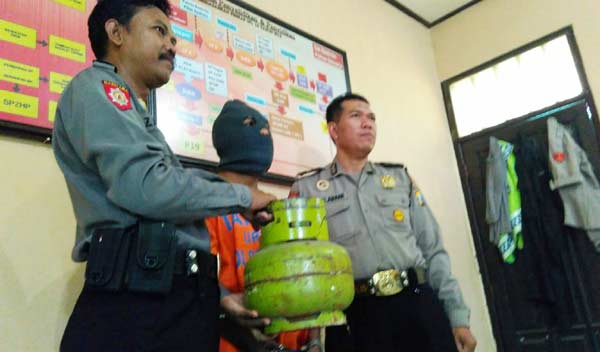 Ajakan Gituan Ditolak, Kepala Istri dan Mertua Dikepruk Tabung Elpiji