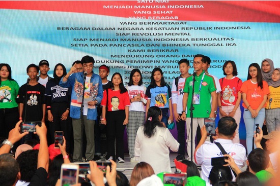 Deklarasi alumni SMA/SMK Suroboyo for 01 Jokowi Lagi dan Deklarasi Milenial.