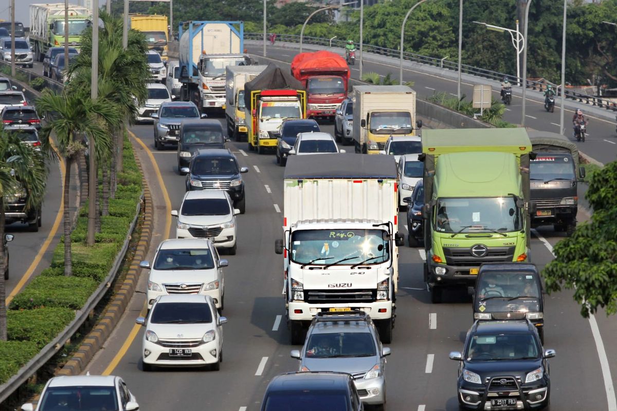 Pemerintah Masih Berlakukan Pembatasan Angkutan Barang Pada Masa Arus Balik Lebaran 2023. Foto: Ist