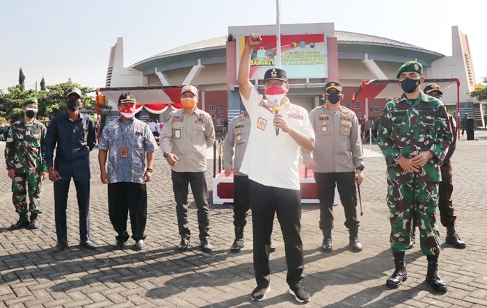Wali Kota Pasuruan Saifullah Yusuf (Gus Ipul) mengajak kolaborasi Bupati Pasuruan Irsyad Yusuf (Gus Irsyad) dalam menangani pandemi Covid-19 agar segera turun level.