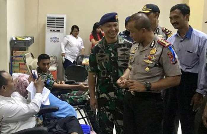 Kapolrestabes Surabaya Hadiri Donor Darah HPN 2018