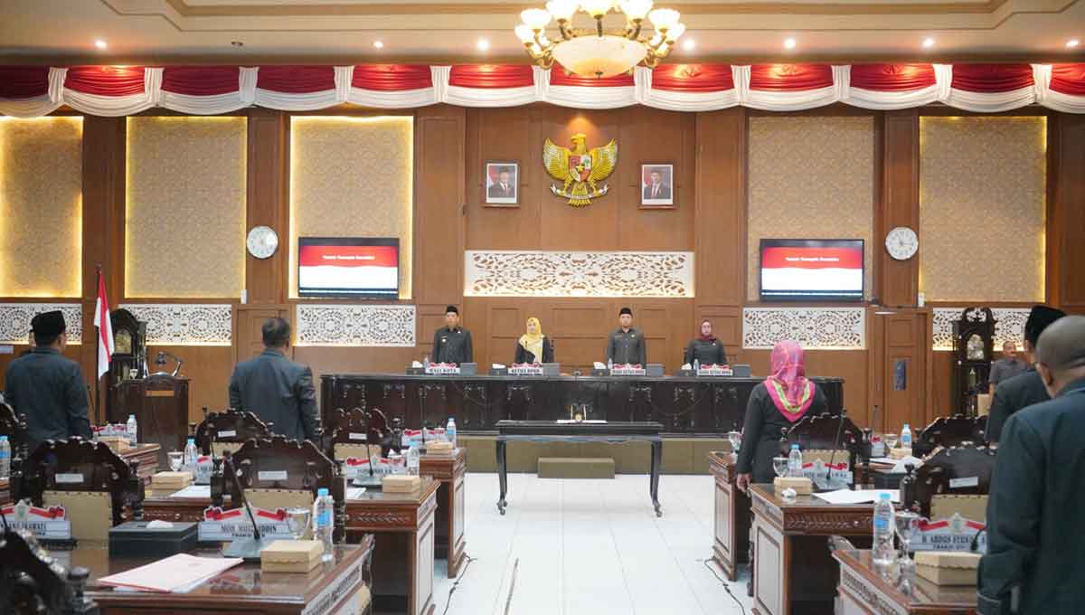 Rapat paripurna DPRD Kota Probolinggo.